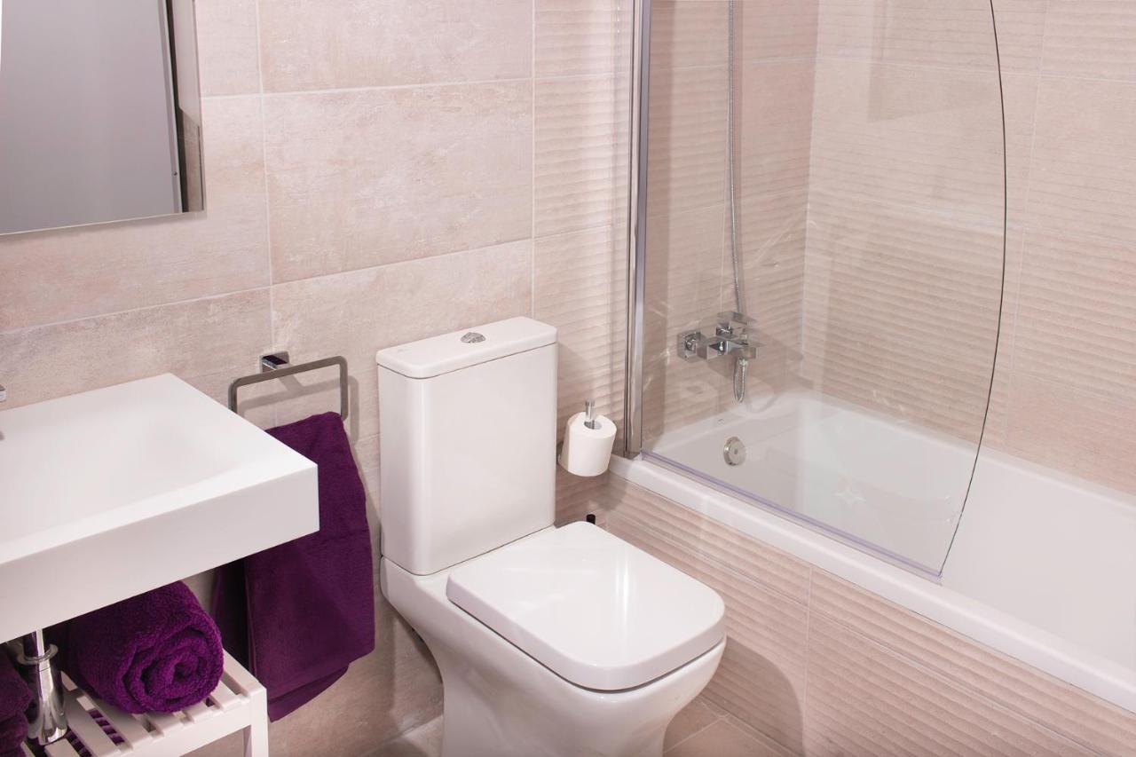 Apto. Maese Montanes. Centrico Con Piscina Privada Seville Luaran gambar